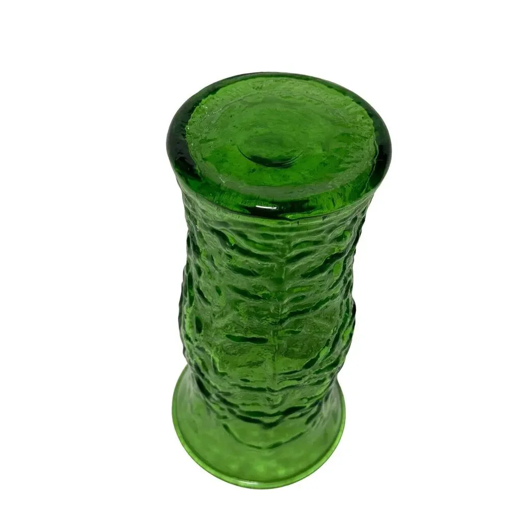 Vintage E.O. Brody Co. Cleveland Ohio Green Crinkle Glass Vase 8.5